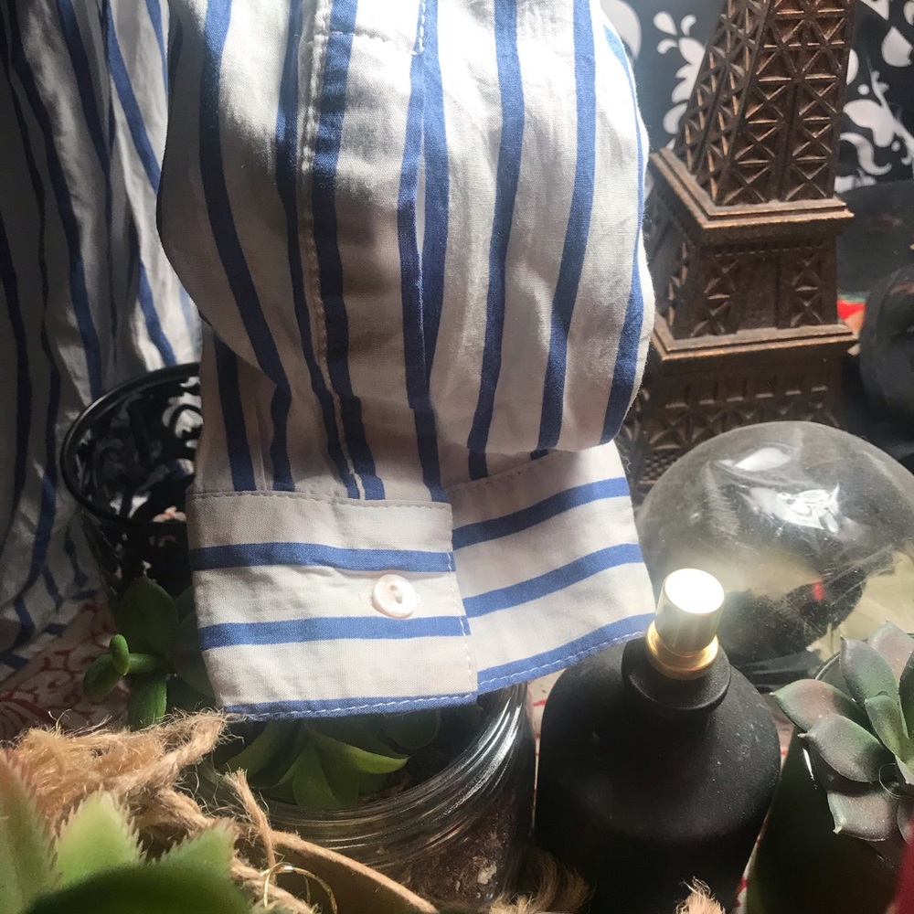 Striped button down blouse - Picture 6 of 8